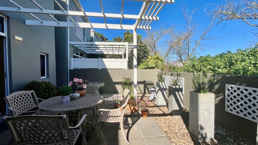 2 Bedroom Property for Sale in Somerset Lakes Western Cape